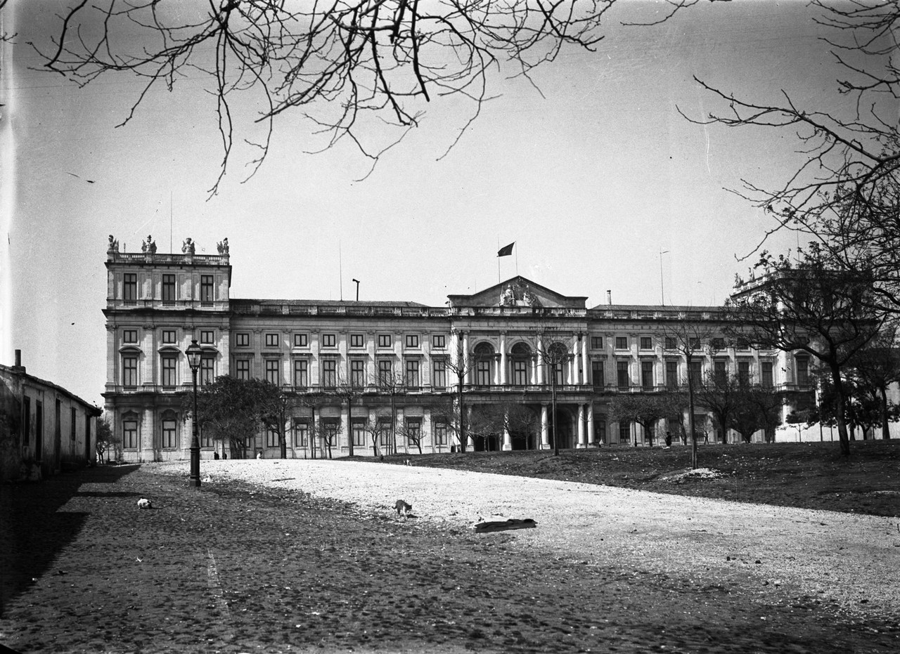 Palácio Nacional da Ajuda, fachada.jpg