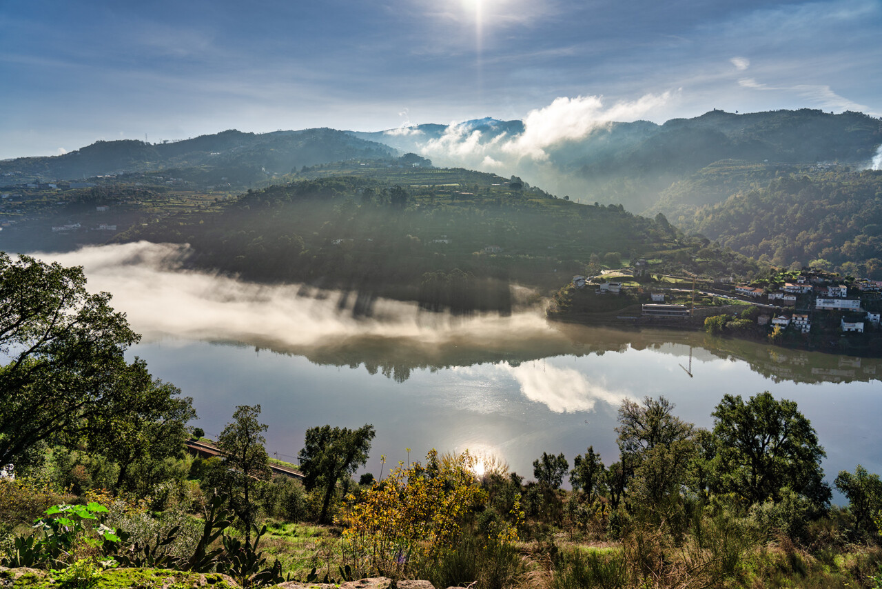 Paisagem Rio Douro Baião Aregos02.jpg