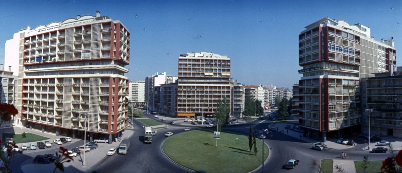 Avenida dos Estados Unidos da América no cruzamen