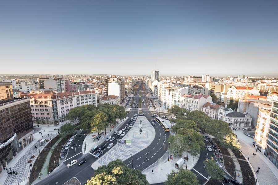 Vista do alto do novo Eixo Central de Lisboa. Imag