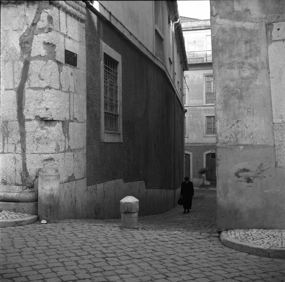 Frades de pedra no Cunhal das Bolas, pozal.jpg