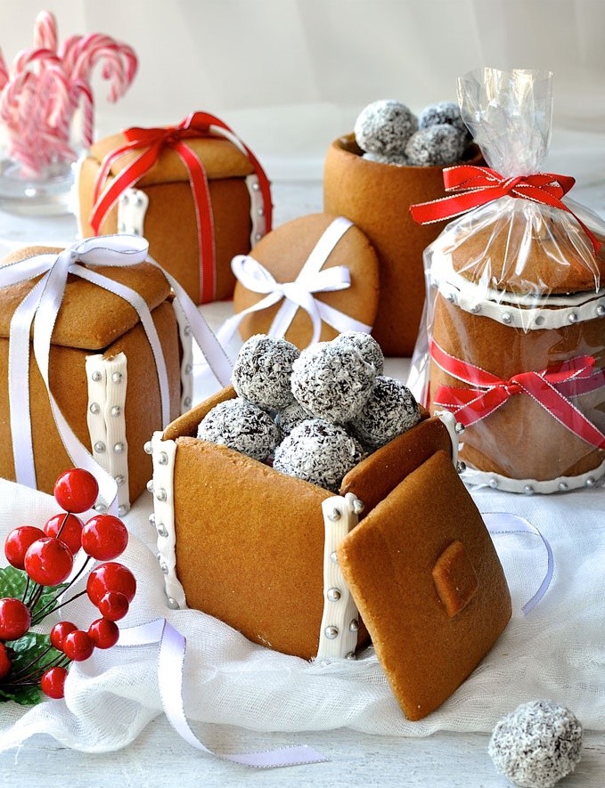 Gingerbread-Boxes-Mason-Jars-14.jpg