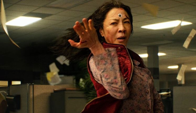 Tudo em Todo o Lado ao Mesmo Tempo.jpg