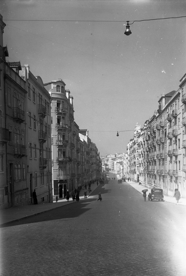 Candeeiros de Lisboa, 1944, Rua Liciano Cordeiro.j