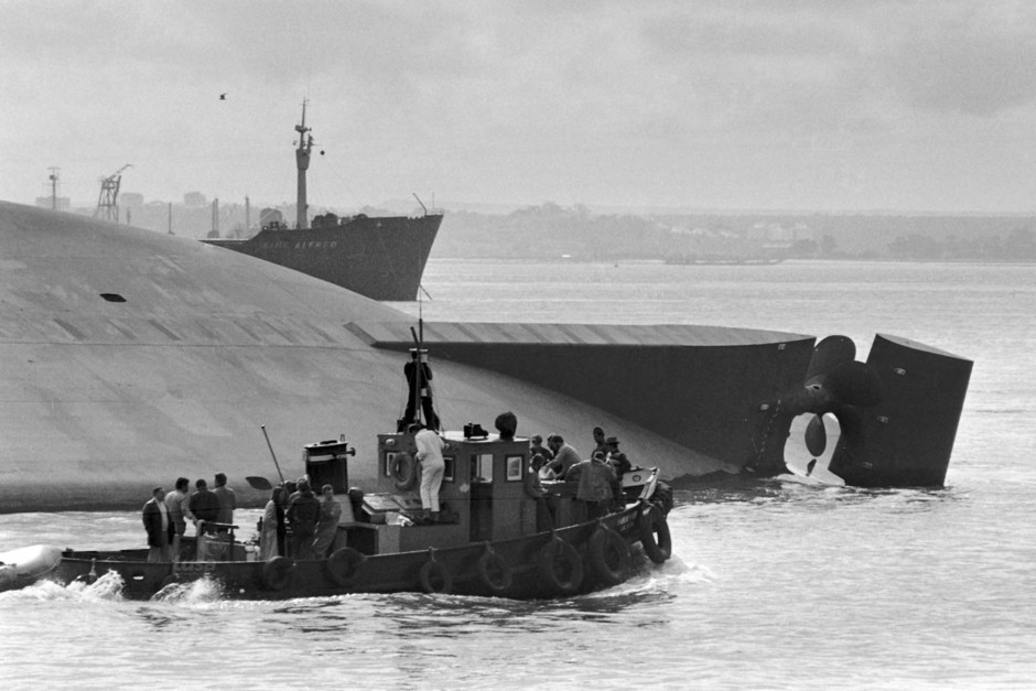 Operação do resgate dos corpos das vítimas do n