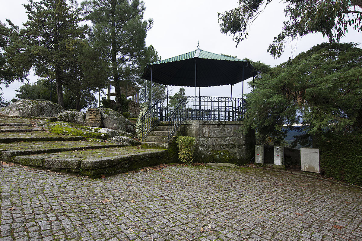 Castelo (Moimenta da Beira)´ 20 003A.jpg