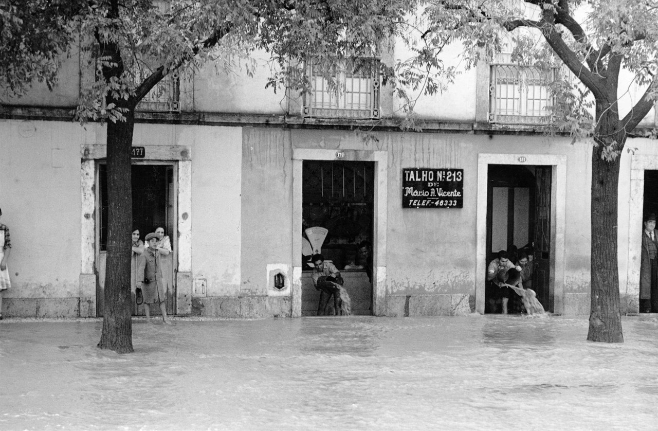 Inundações, Estrada de Benfica.jpg