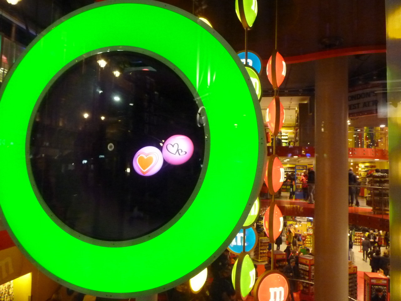 Londres Natal M&amp;Ms 2.JPG