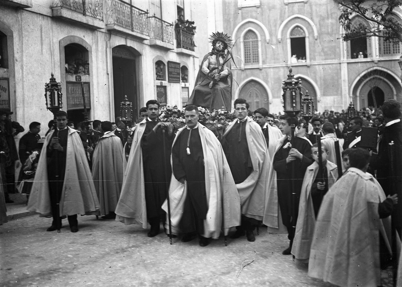 Procissão do Triunfo, ant. a 1910, fotógrafo ni. Procissão do Triunfo, ant. a 1910, fotógrafo ni.