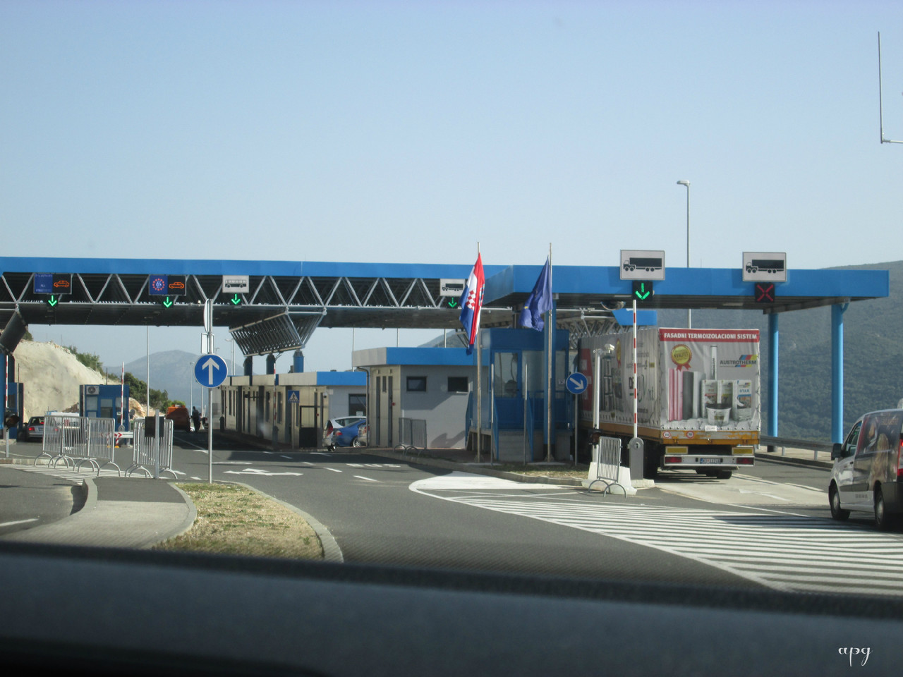 Bosnia-Croatia border.jpg