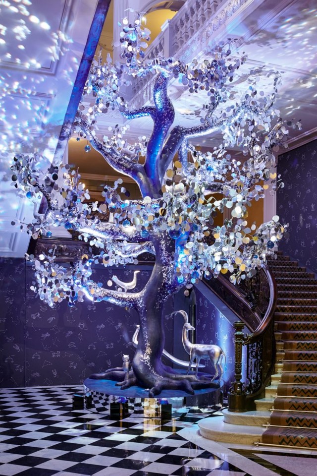 18_11_26_Claridges_Christmas_2018_JMS-010-768x1152