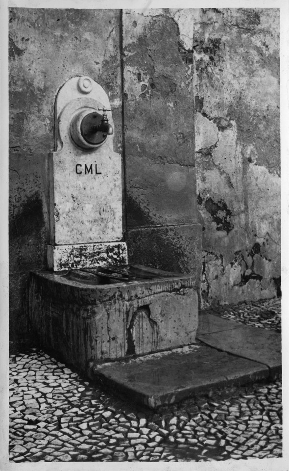 Chafariz da Rua de Campolide 1.jpg Chafariz da Rua de Campolide 1.jpg