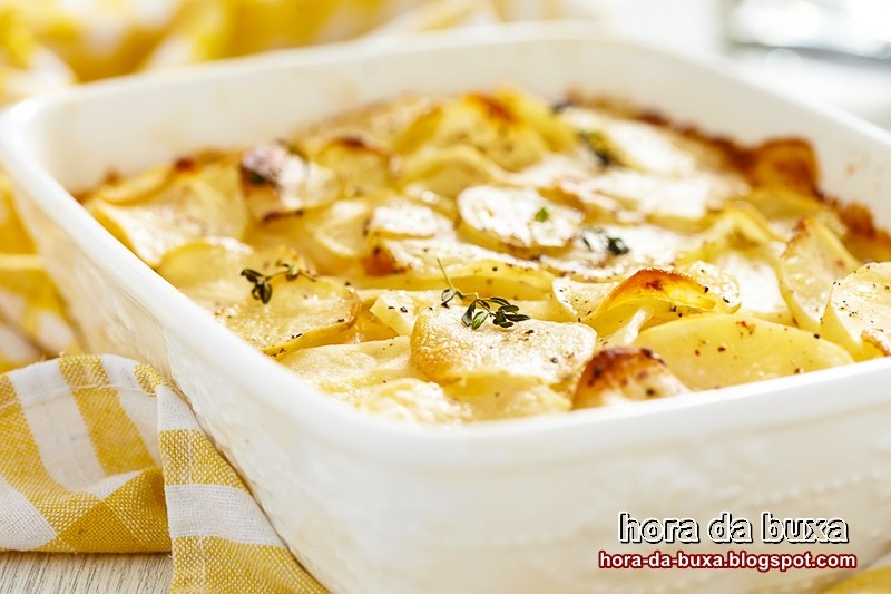 Batatas Gratinadas com Cebola e Tomilho - horadabu