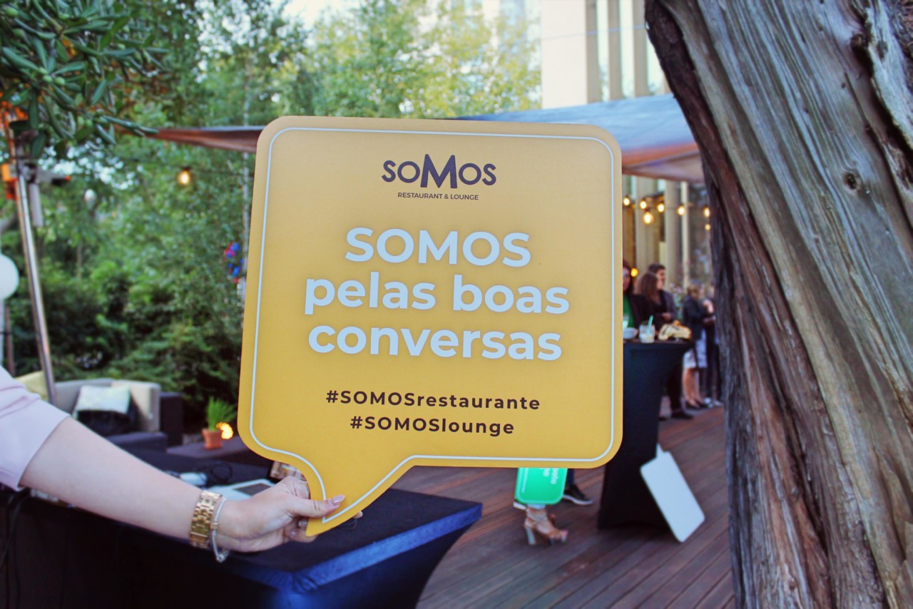 SOMOS Restaurant & Lounge