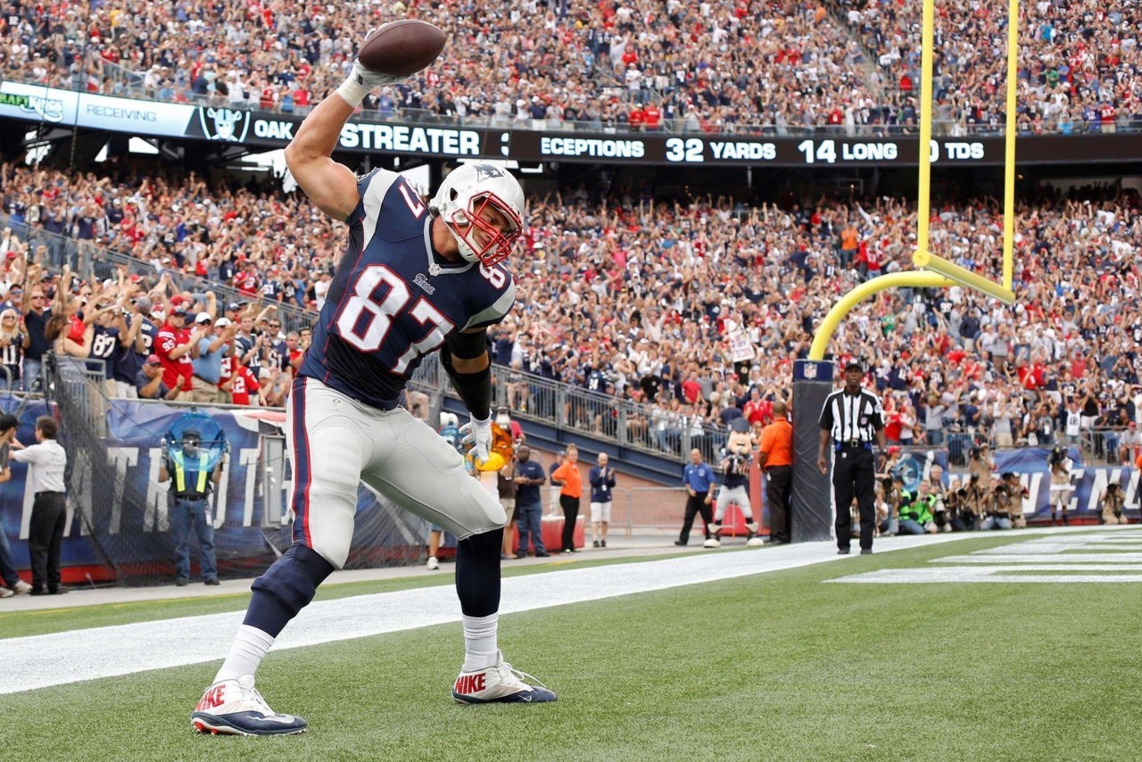 O famoso spike de Gronkowski O famoso spike de Gronkowski