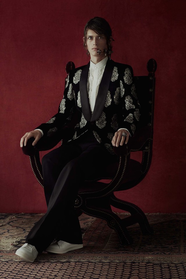 26-alexander-mcqueen-resort-17.jpg 26-alexander-mcqueen-resort-17.jpg