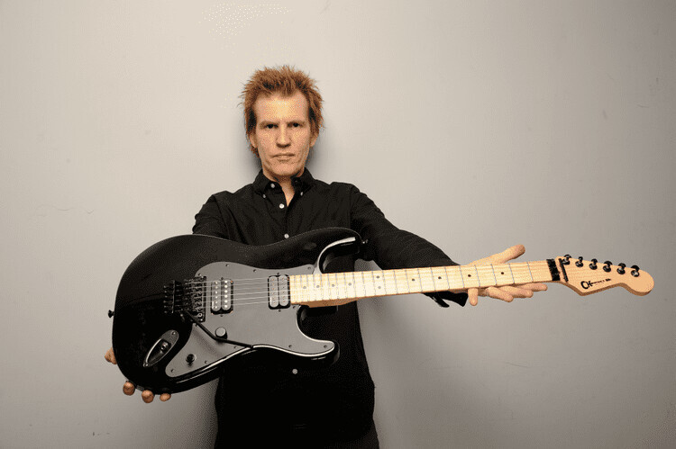 christopher-amott-c34684e4-cf63-459c-89ed-924599f5