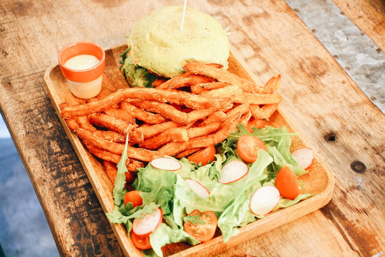 charlie-bistro-hamburguer.jpg charlie-bistro-hamburguer.jpg