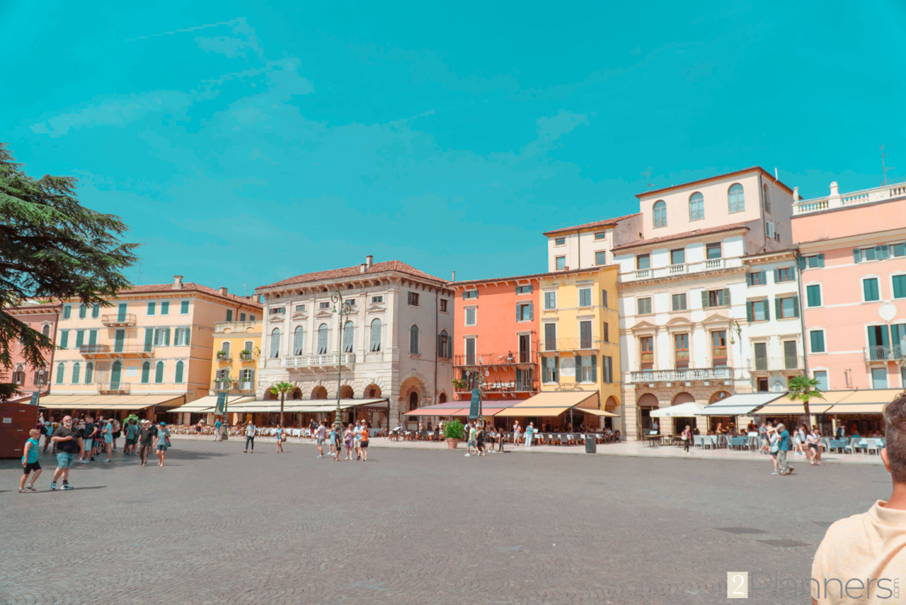 Piazza Bra - The2Planners