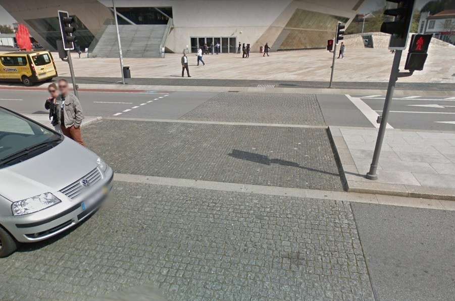 Passadeiras ilegais Porto.jpg