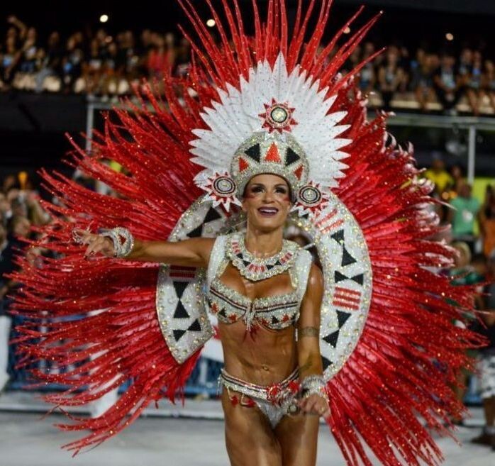 Bianca Salgueiro (Carnaval Rio 2022).jpg