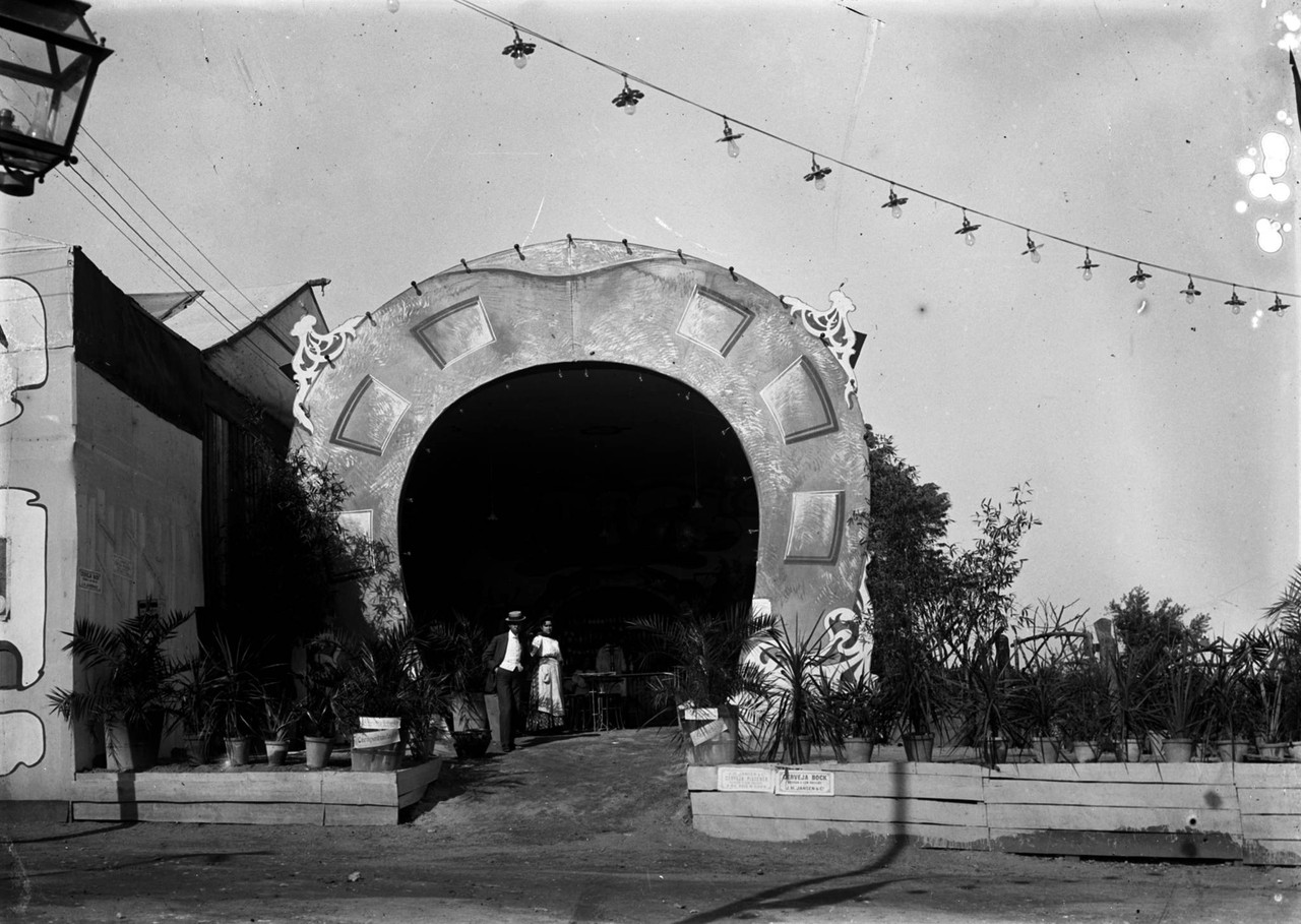 Parque Eduardo VII, pavilhão na Feira de Agosto, 