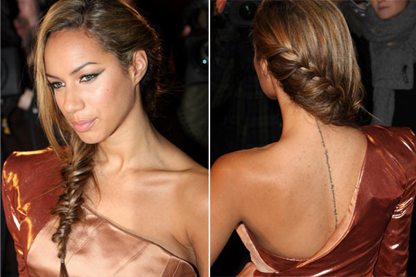 Penteado-com-trança-lateral-embutida.jpg Penteado-com-trança-lateral-embutida.jpg