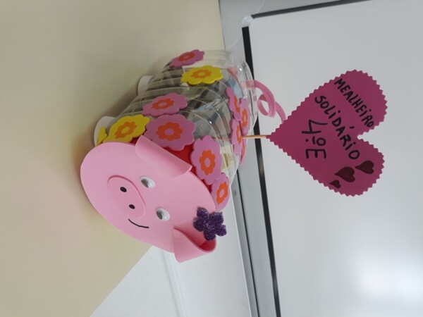 Mealheiro Solidário 4ºE- EB Canas S M.jpg