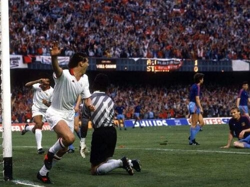 Van Basten em destaque