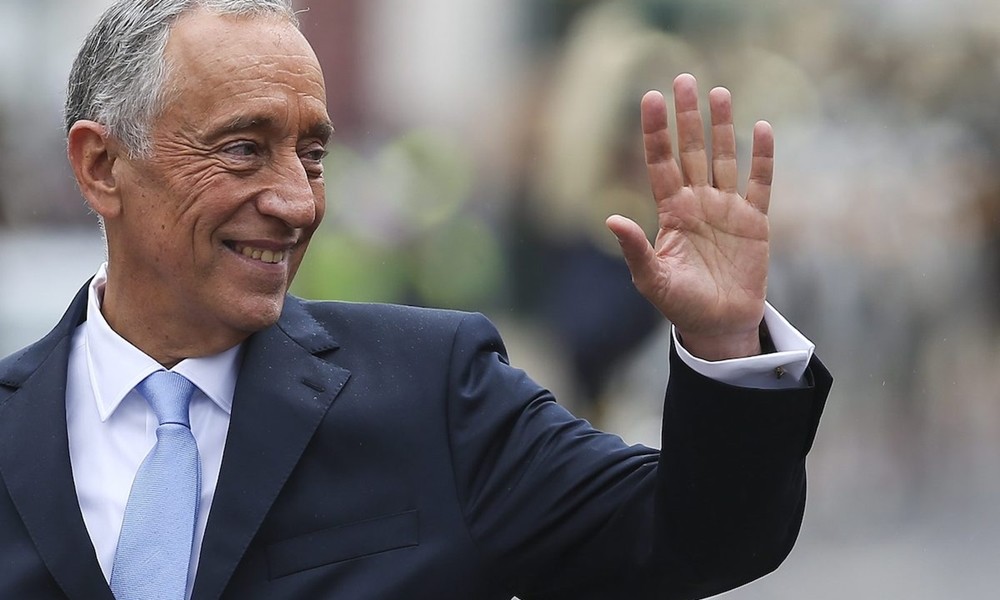 Foto Cronica 125DI JAN21 - Um Presidente e os extr