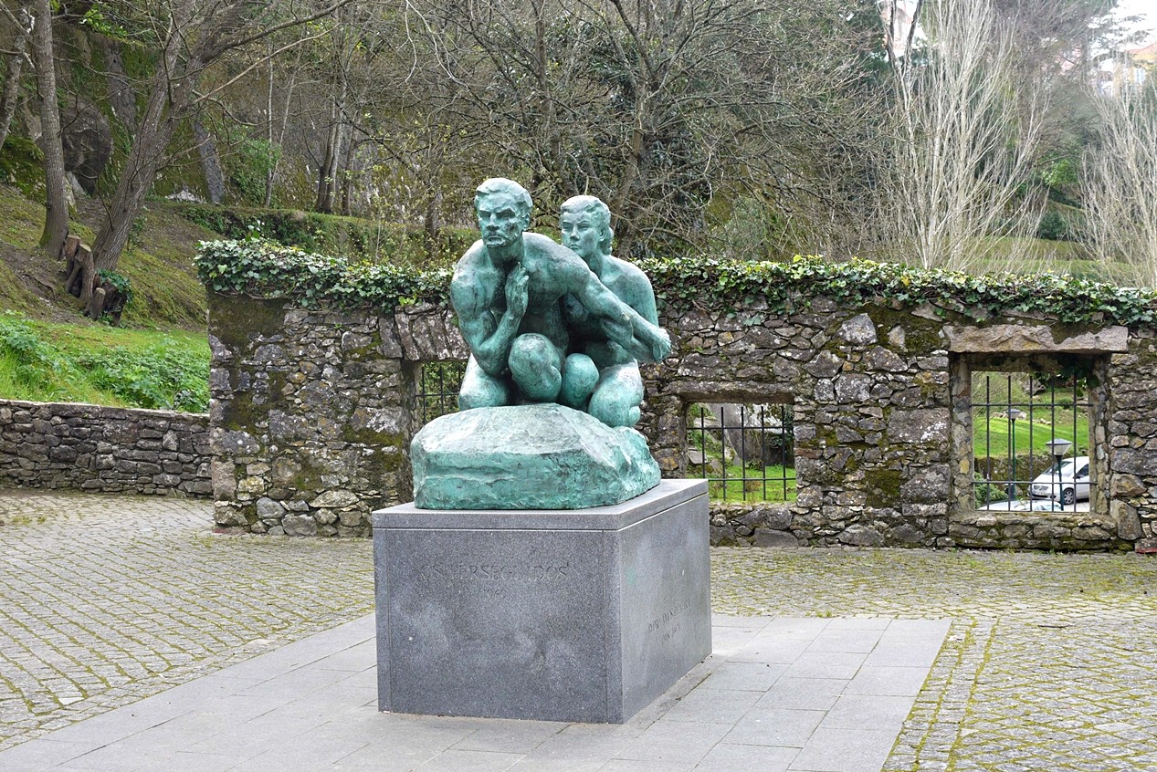 Estátua Anjos Teixeira , Azinhaga da Sardinha.JPG