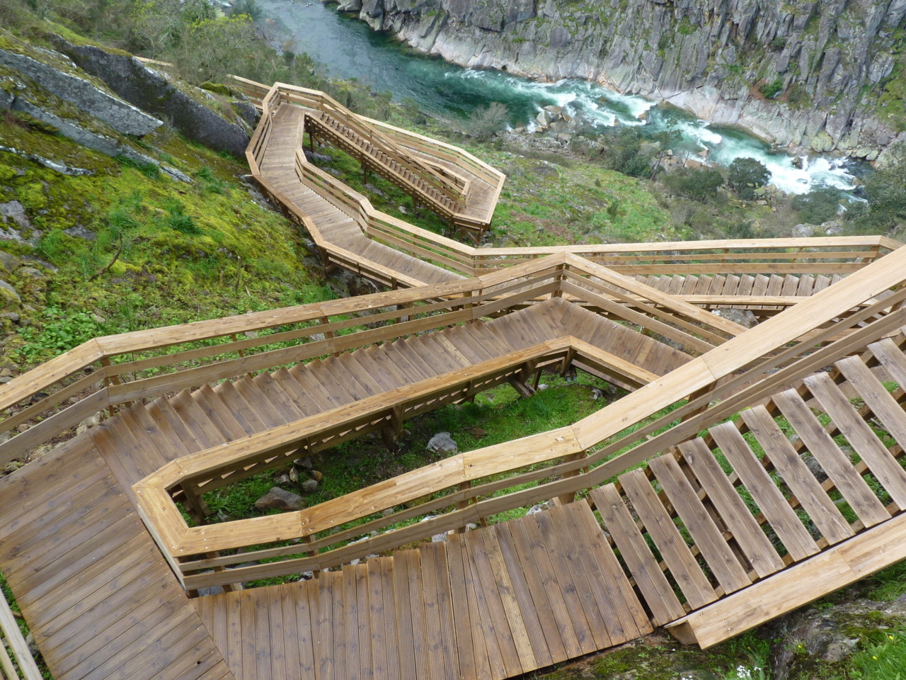 Paiva (5).JPG Paiva (5).JPG