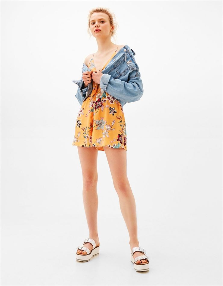 bershka-verao-2017-catalogo-floral-inspiraçoes-bl