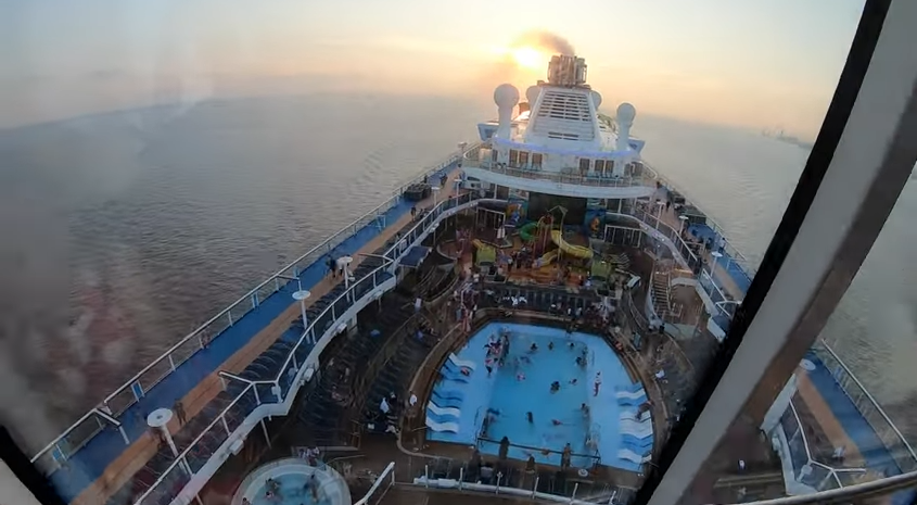 Spectrum of the seas.png