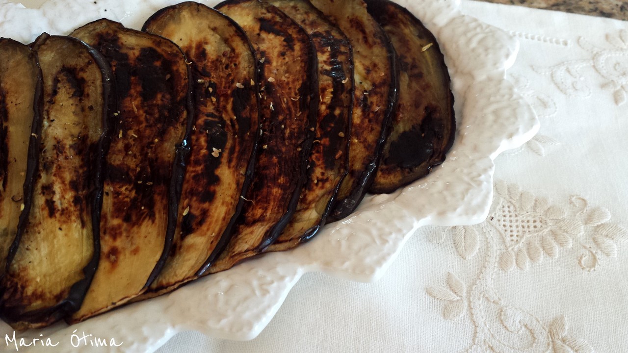 1Beringelas recheadas_Maria Ótima.jpg 1Beringelas recheadas_Maria Ótima.jpg