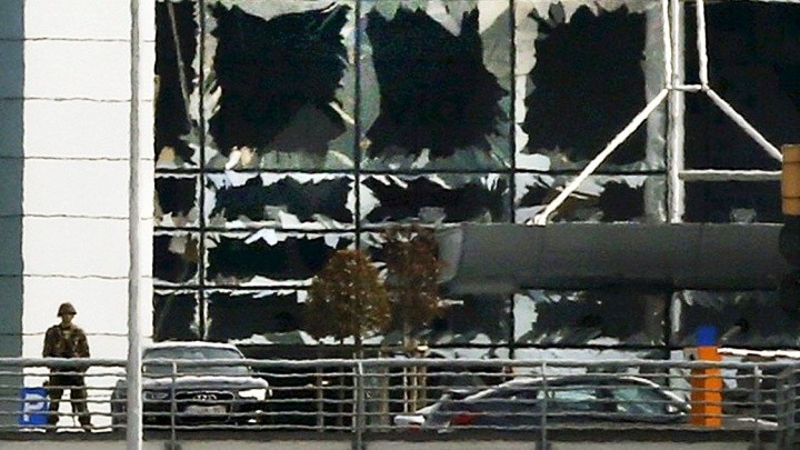 aeroporto_bruxelas_atentado_2016-03-22 aeroporto_bruxelas_atentado_2016-03-22