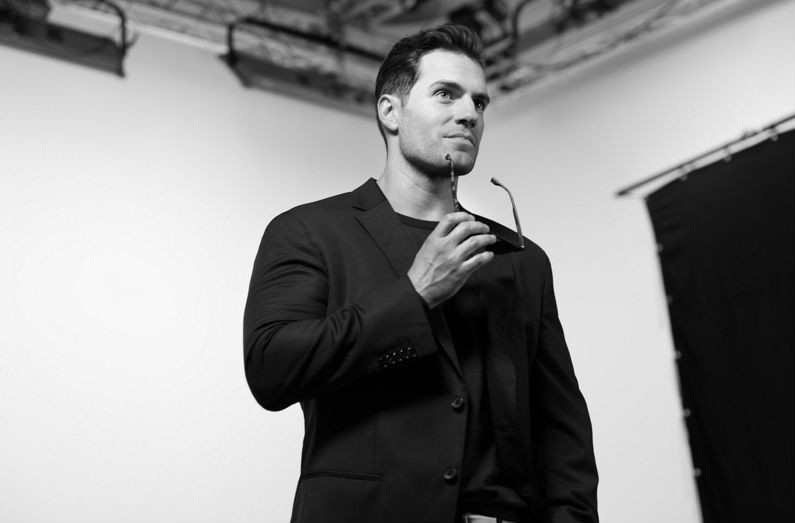 Henry-Cavill-2018-BOSS-Eyewear-Campaign-002.jpg