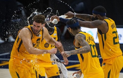 Jazz estão a dar música