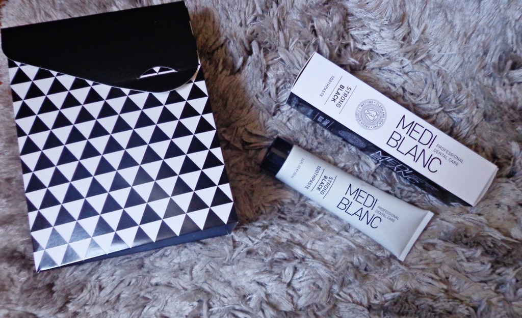 Pasta de dentes Mediblanc Strong Black - fapex.pt