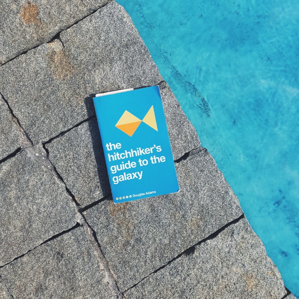 the-hitchhikers-guide-galaxy-douglas-adams.jpg