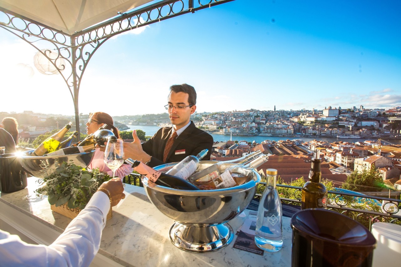 Sunset Wine Parties no The Yeatman