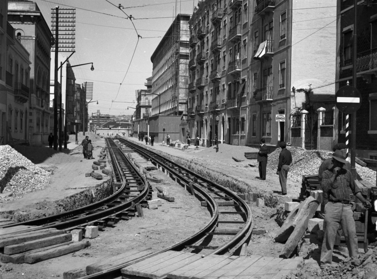 Obras da Companhia Carris de Ferro de Lisboa, colo