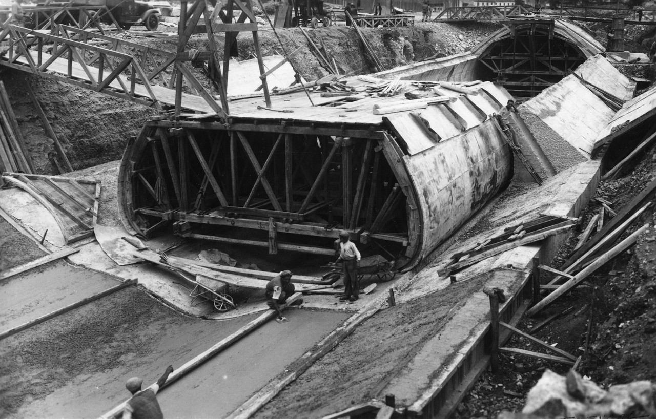 Caneiro de Alcântara, obras de cobertura da ribei