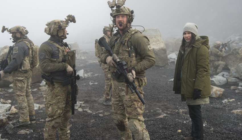 Six (2).jpg Six (2).jpg