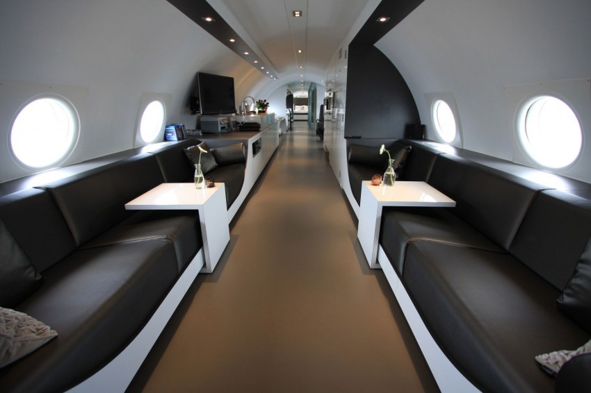 Airplane-Suite-07-850x566.jpg