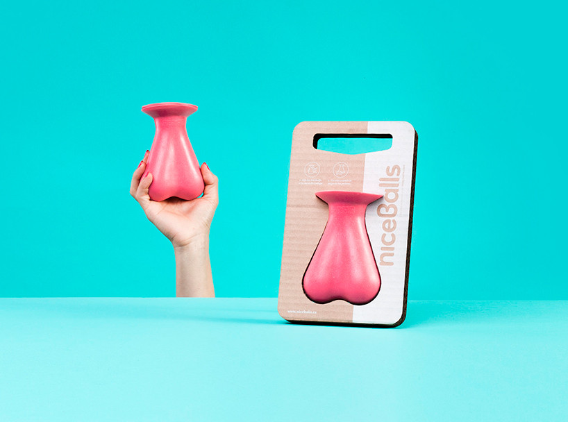 nice-balls-imaginarte-stress-desk-designboom-01.jp