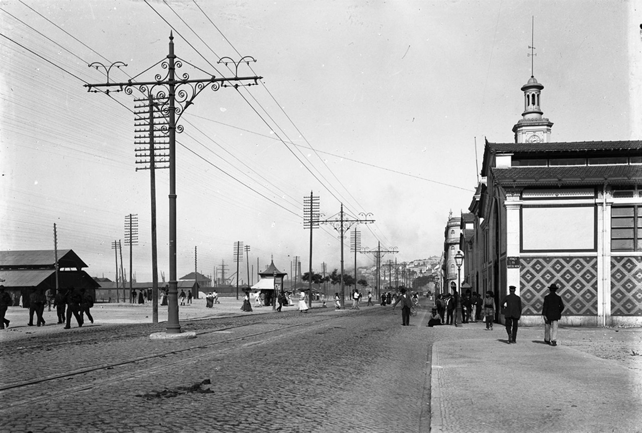 Avenida 24 de Julho e mercado da Ribeira, paulo gu