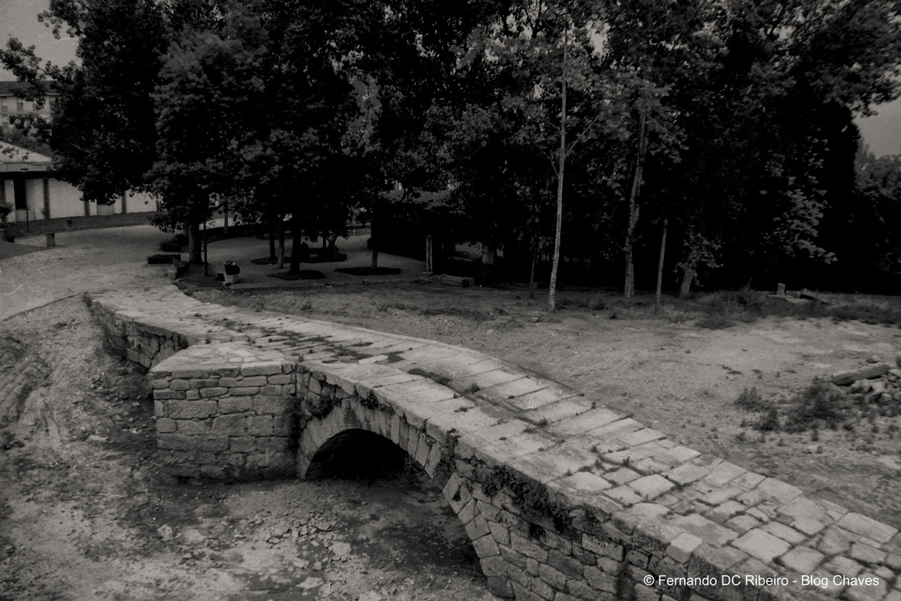 1600-chaves-1992 (34).jpg