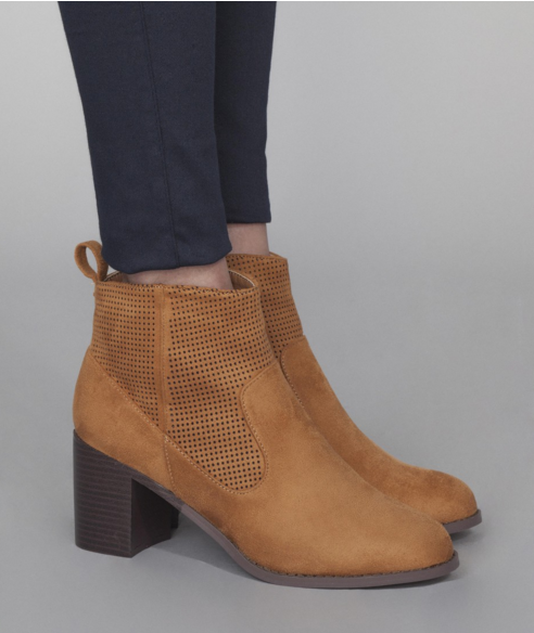 blanco-botins-castanhos-outono-inverno-2015-2016.p
