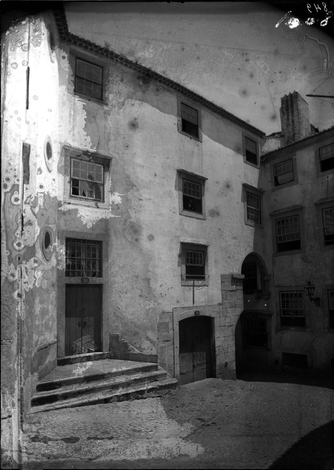 aTravessa de São João da Praça, foto de Machado aTravessa de São João da Praça, foto de Machado